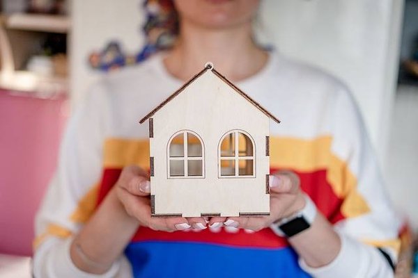 Peut-on négocier une suspension de prêt immobilier en France?
